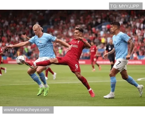 曼城与利物浦巅峰对决谁能在英超赛场上笑到最后